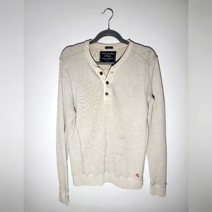 Muscle fit long sleeve Henley